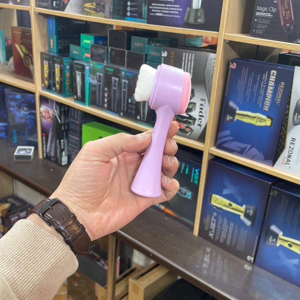 فیس براش دستی